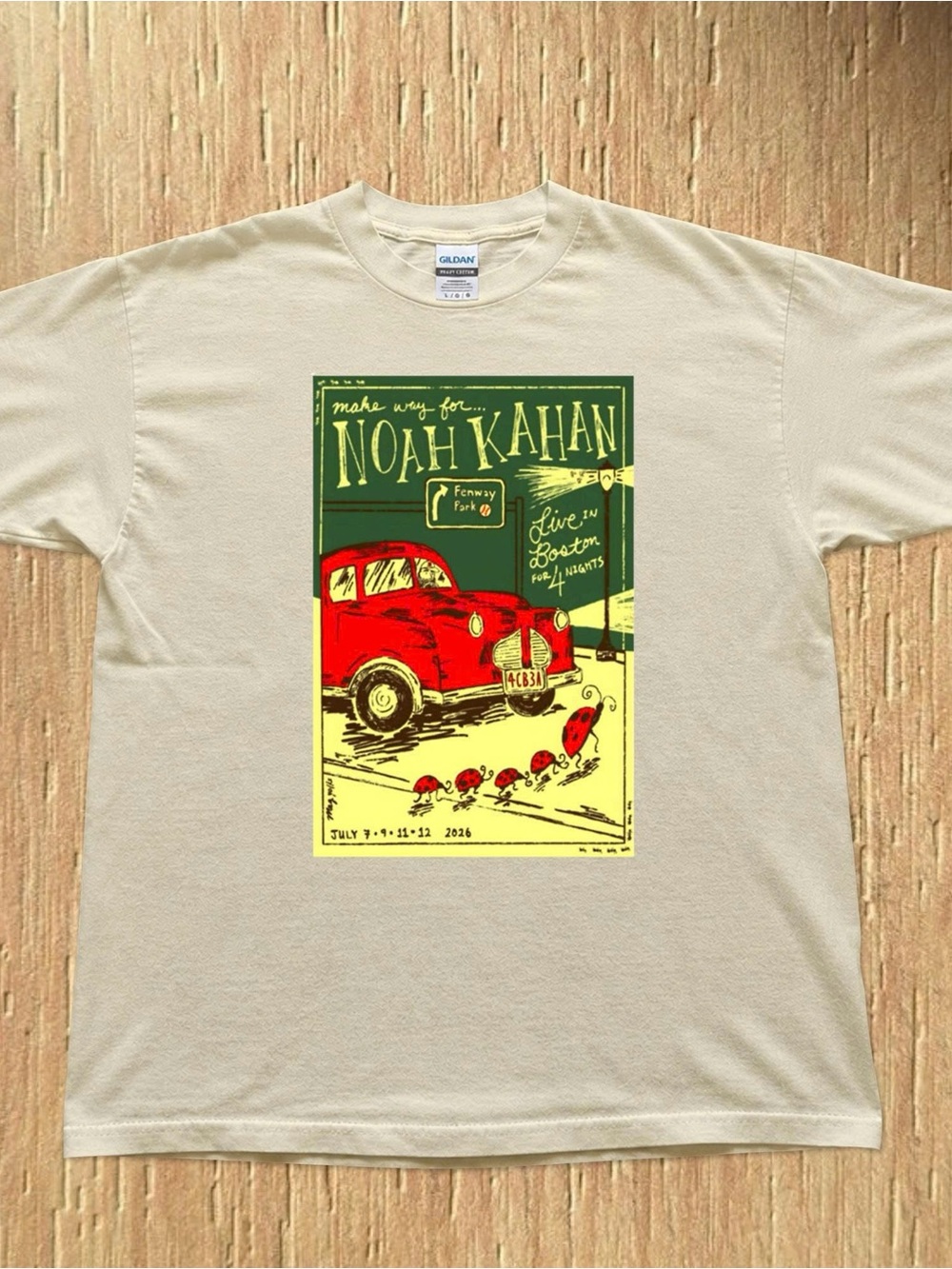 Gildan Cream Short-Sleeve Tee with Red & Green Noah Kahan Graphic